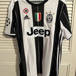 Adidas Juventus Jersey Small w/ all patches
